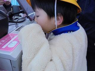 セルフレジで支払いをしています