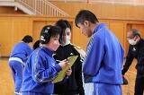 友達と教師にインタビュー