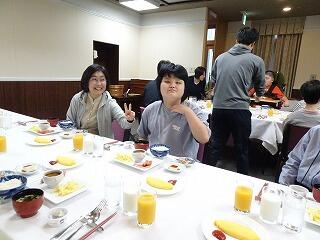 ホテル・フロラシオン那須で食事を楽しんでいます。